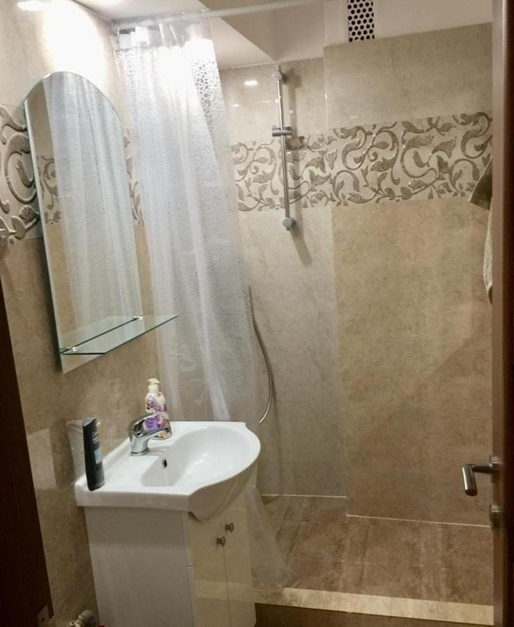 كرايوفا Old Town English Park Residence المظهر الخارجي الصورة