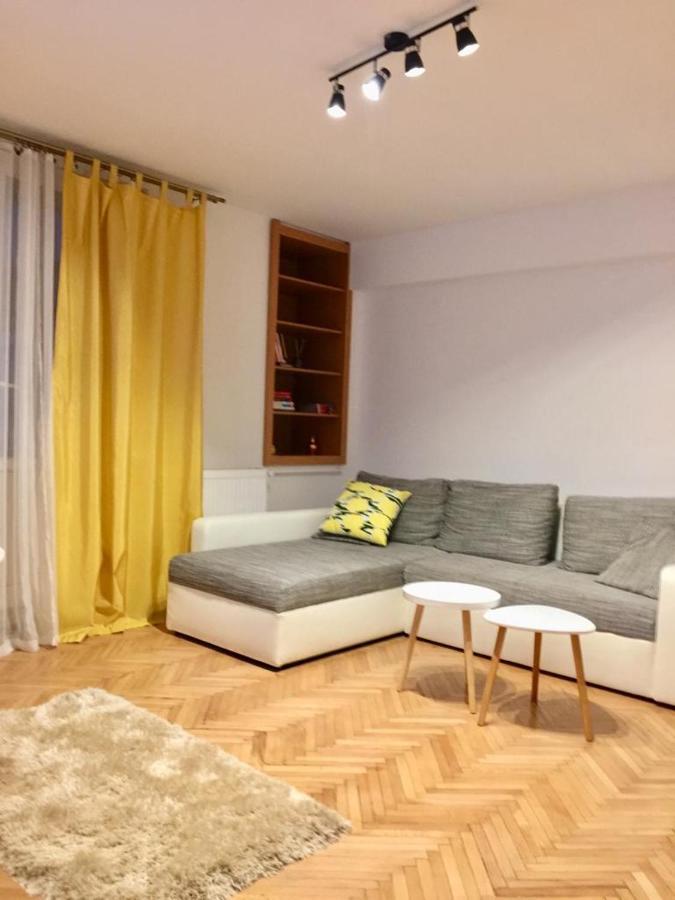 كرايوفا Old Town English Park Residence المظهر الخارجي الصورة